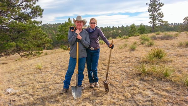 Les and Marilyn on ranch