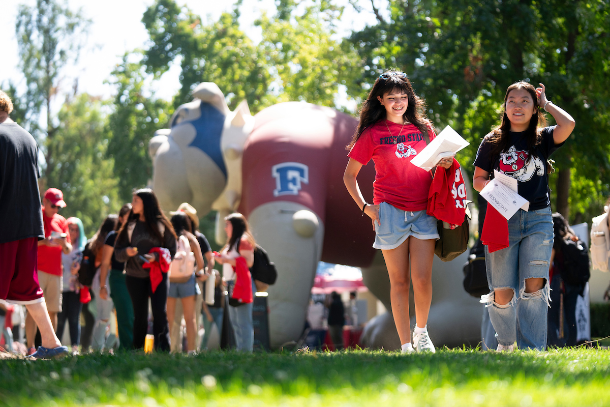 photograph of students during welcome week event